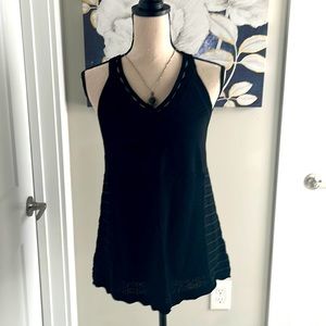 69. White House Black Market. EUC SIZE M. Sleeveless sweater